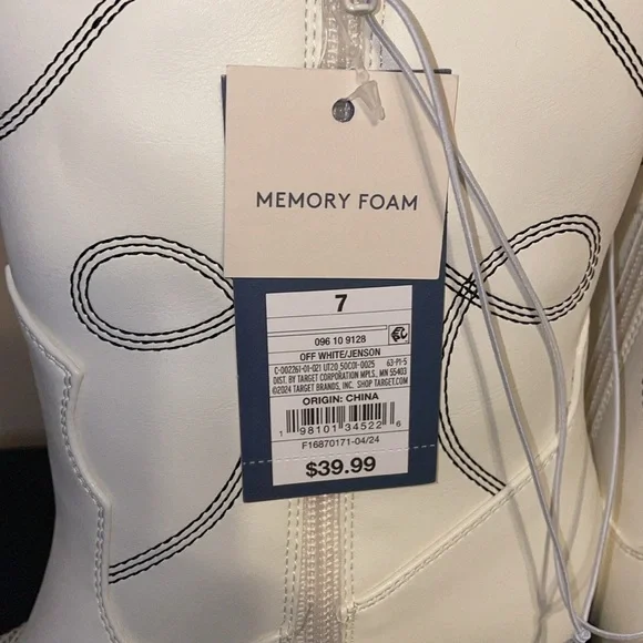 Universal Thread women’s boots 7 Jenson off White ankle Western 2” heel NWT - Picture 5 of 6